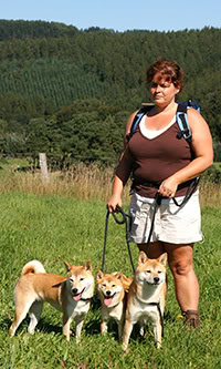 patricia met onze shiba's rontu, miyuki en keiko